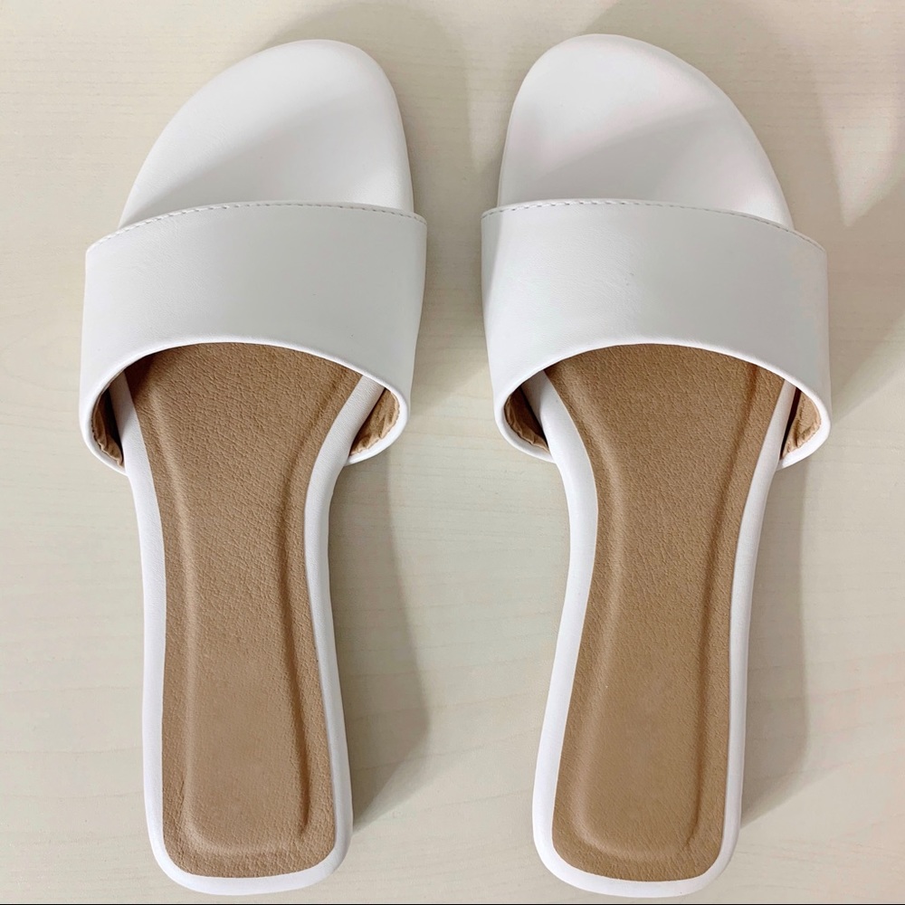 ✨NEW Amelia Sandal- in White - Picture 2 of 7